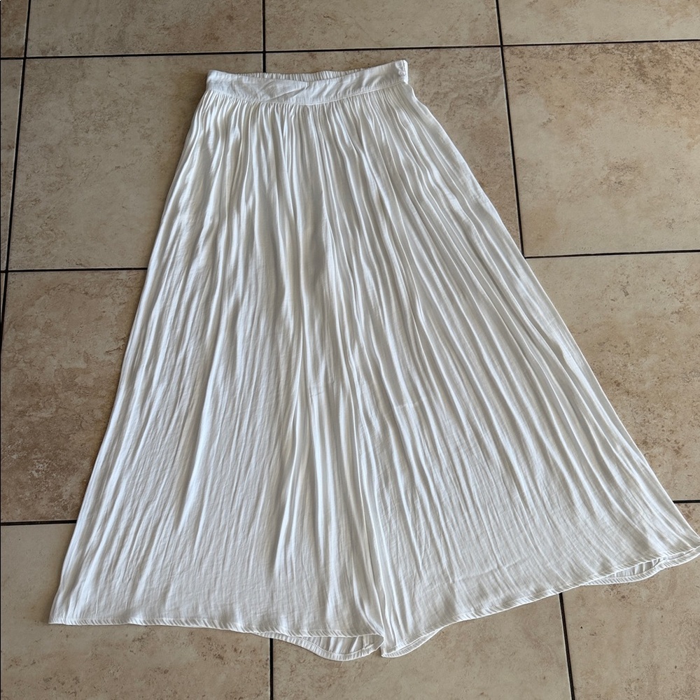 Women's White Pleated Palazzo Pants